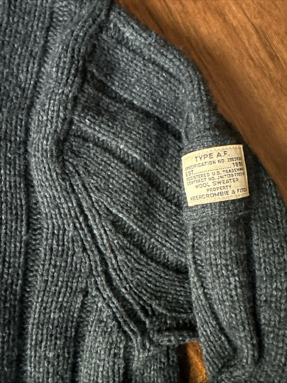 Abercrombie & Fitch Vintage Men Sweater Wool Blend Size L Mock Neck Y2K Charcoal - Picture 2 of 6